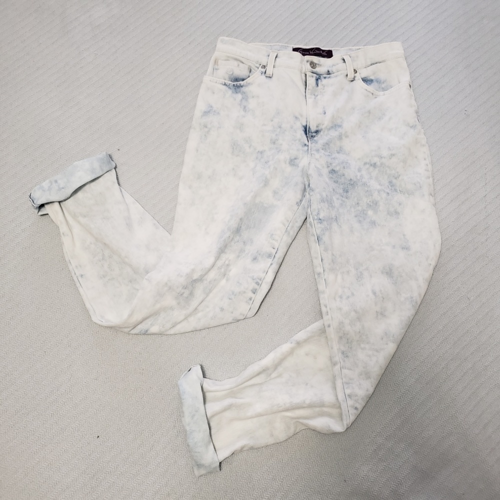 High Waisted Gloria Vanderbilt Acid Wash Mom Jeans